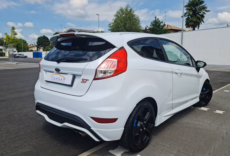 Ford Fiesta - 5