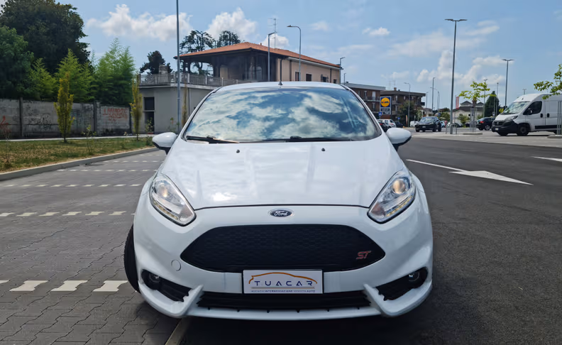 Ford Fiesta - 2
