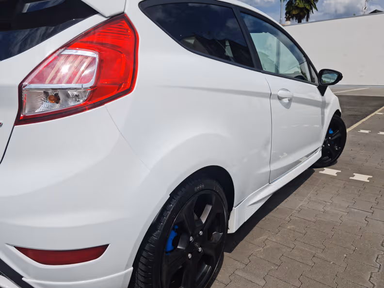 Ford Fiesta - 16