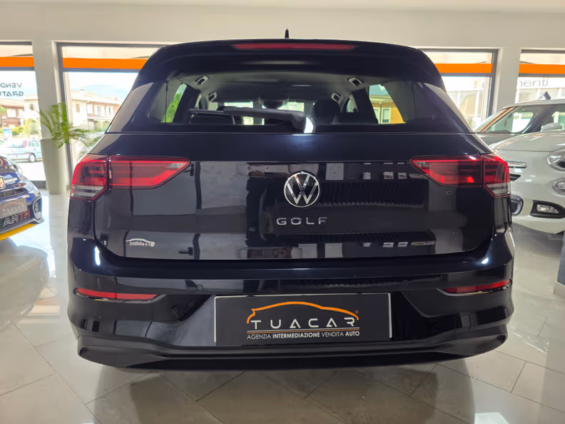 Volkswagen Golf - 5