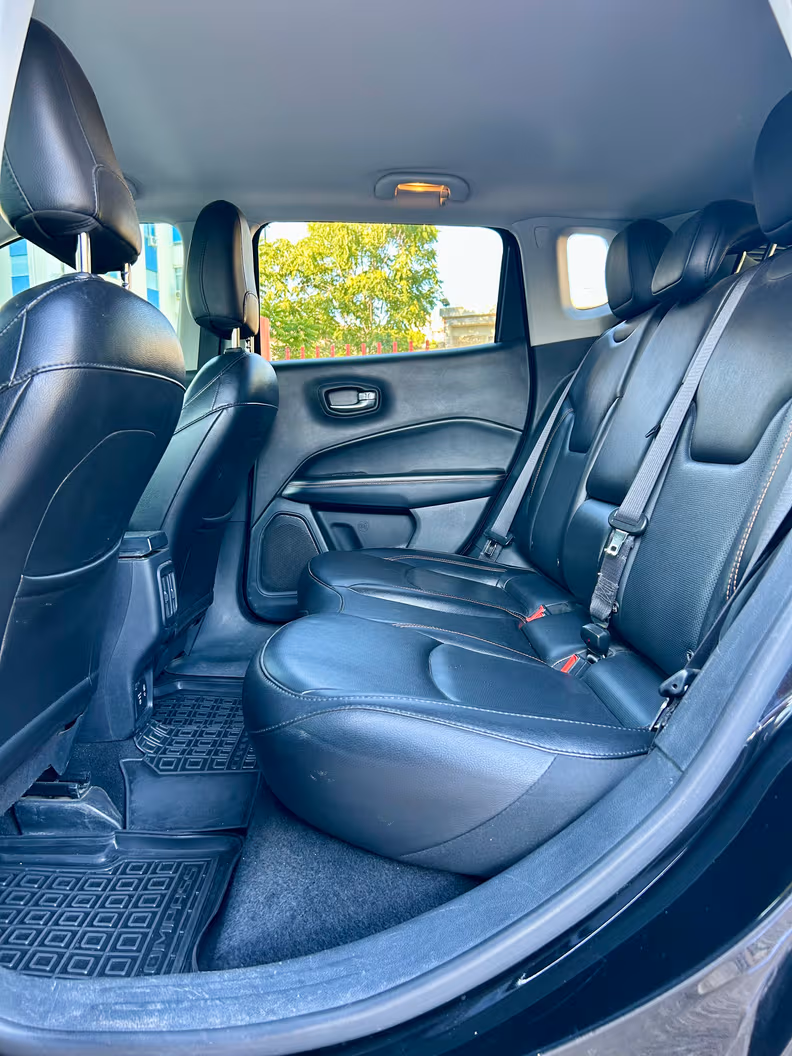 Jeep Compass - 17