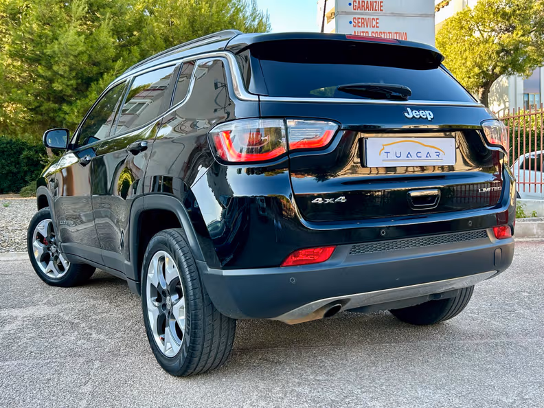 Jeep Compass - 8