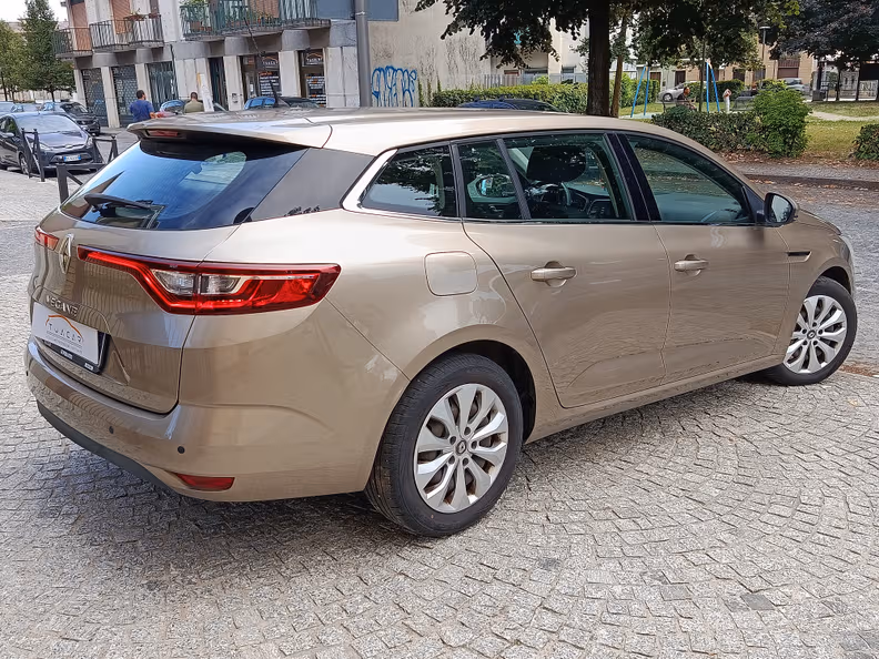 Renault Mégane - 5