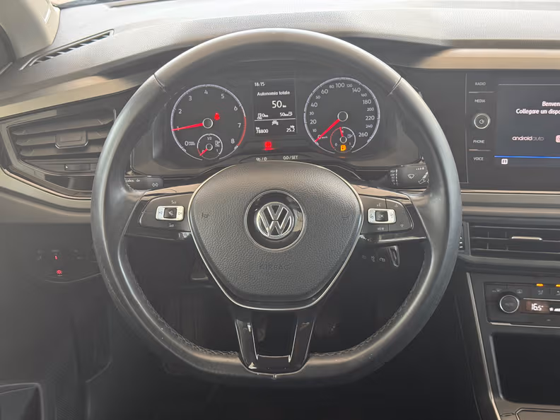 Volkswagen Polo - 13
