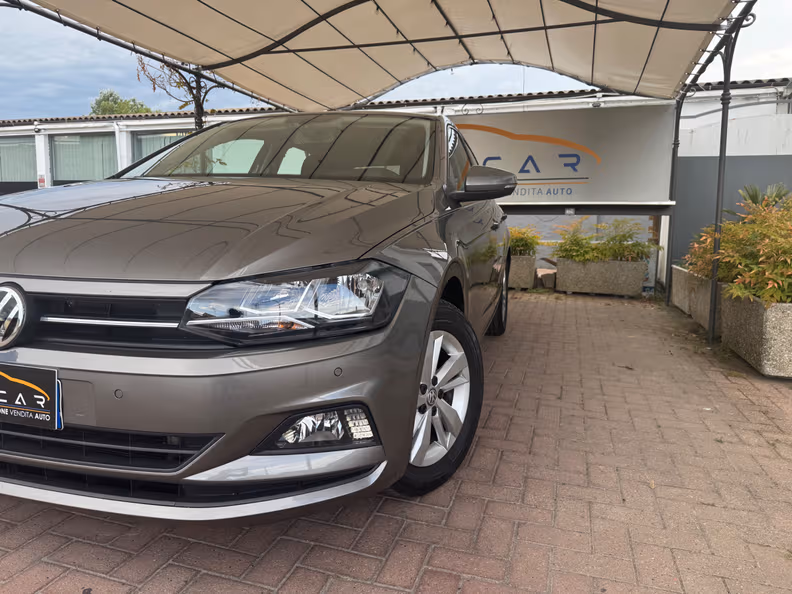 Volkswagen Polo - 18