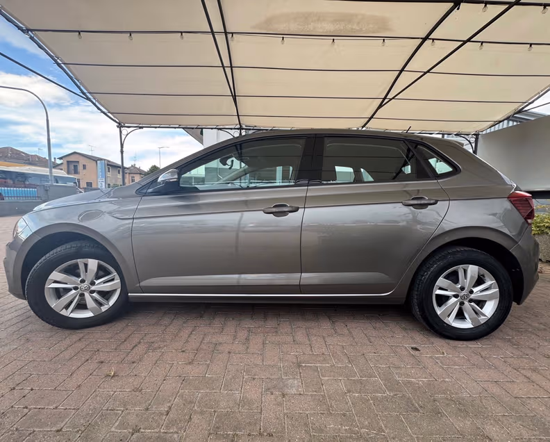 Volkswagen Polo - 19