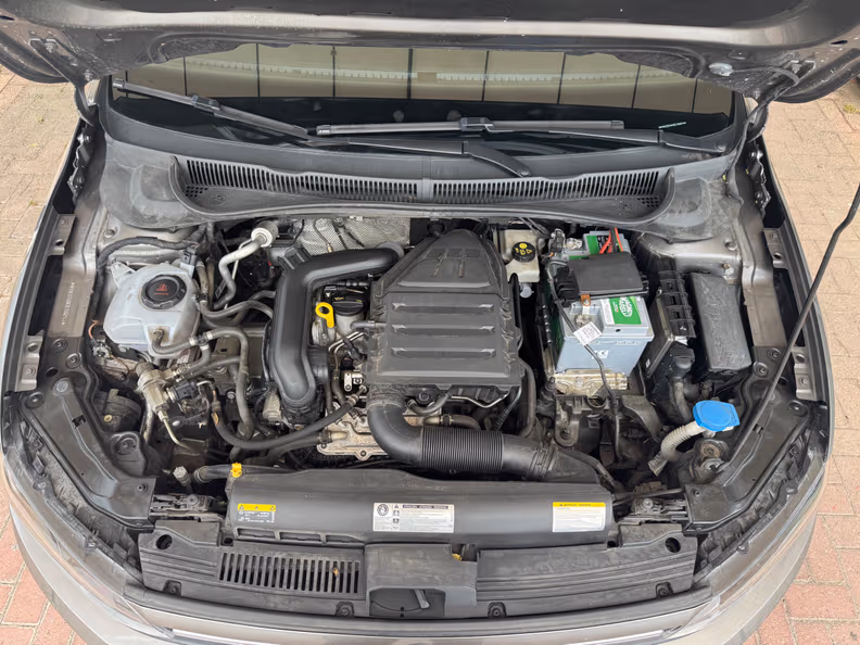 Volkswagen Polo - 31
