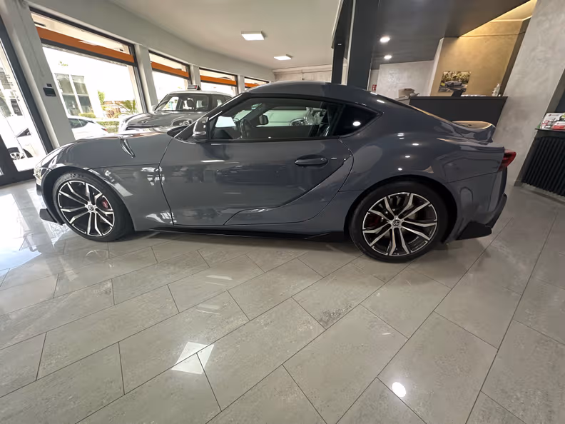 Toyota Supra - 2