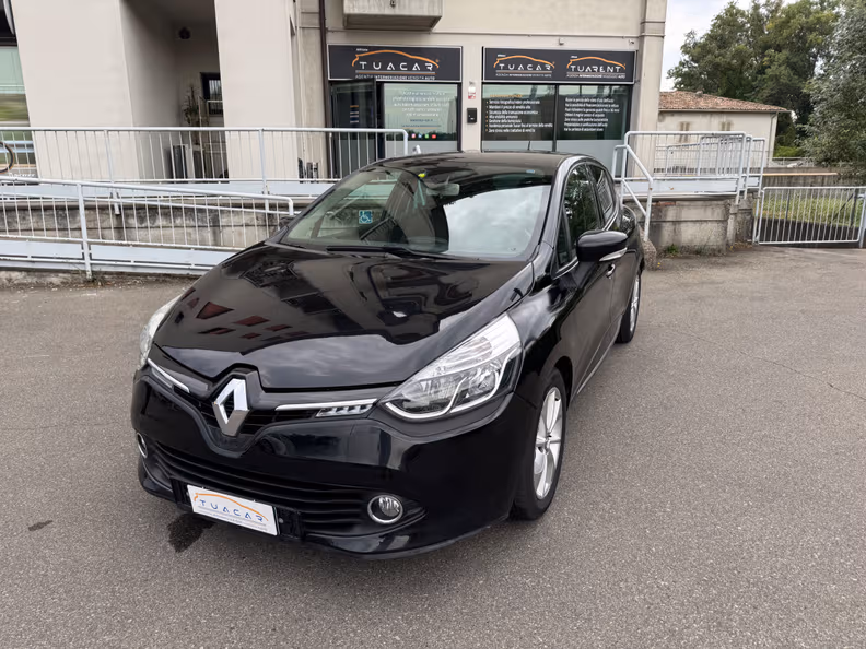 Renault Clio - 1