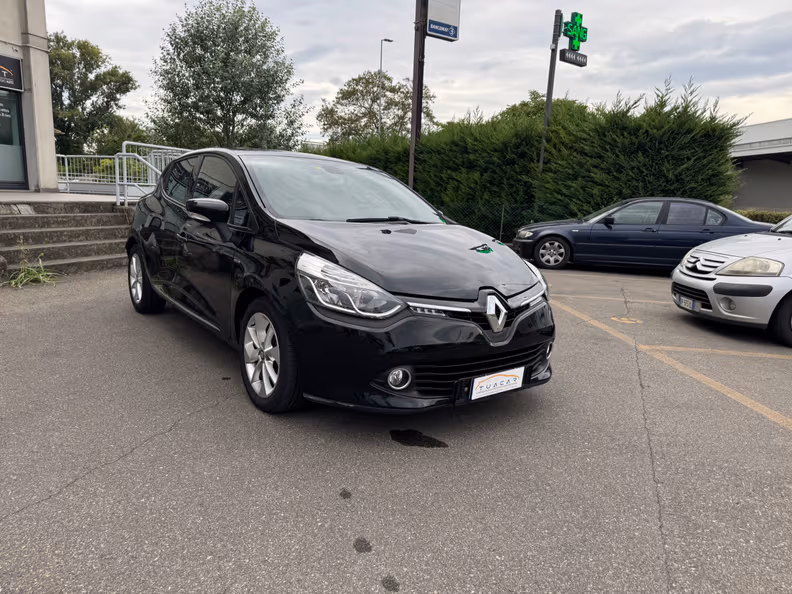 Renault Clio - 7