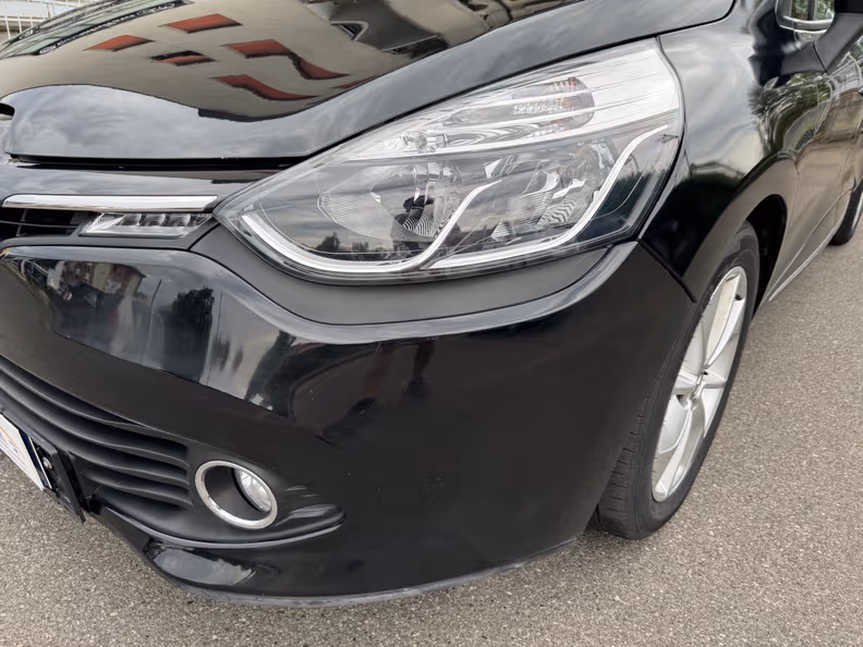 Renault Clio - 9