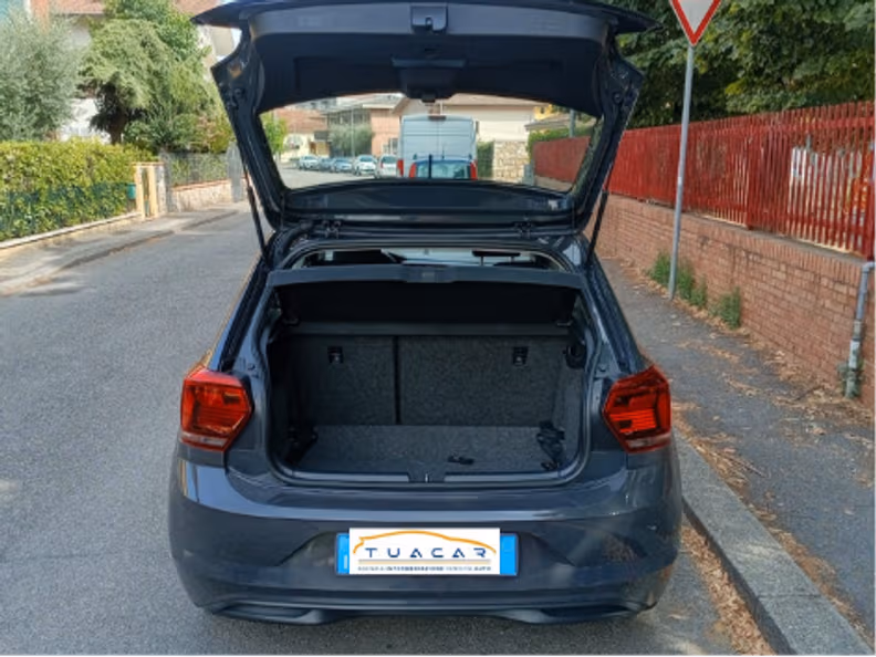 Volkswagen Polo - 9