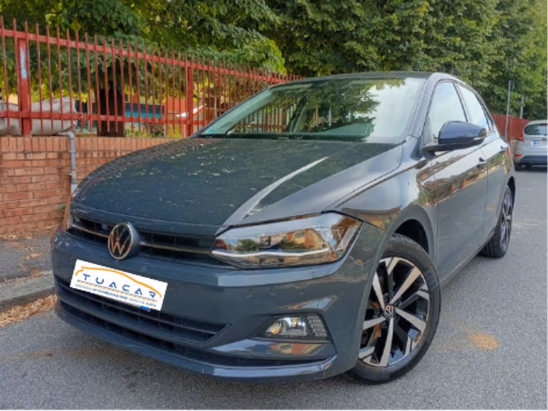 Volkswagen Polo - 1