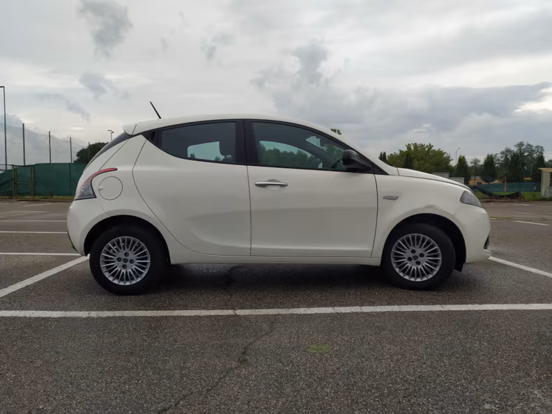 Lancia Ypsilon - 19
