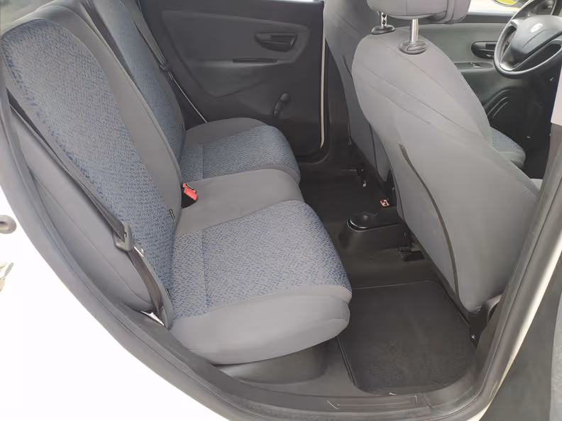 Lancia Ypsilon - 33