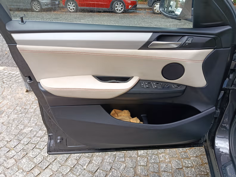 BMW X4 - 33