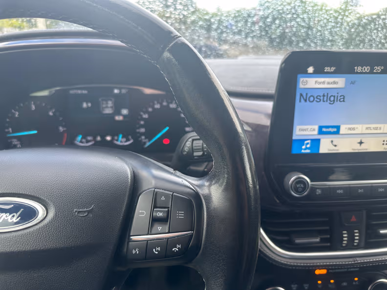 Ford Fiesta - 12
