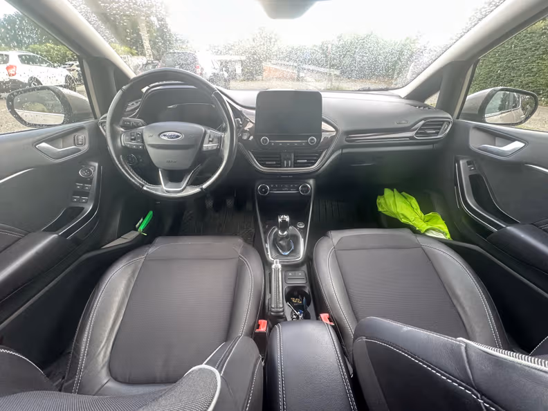 Ford Fiesta - 9