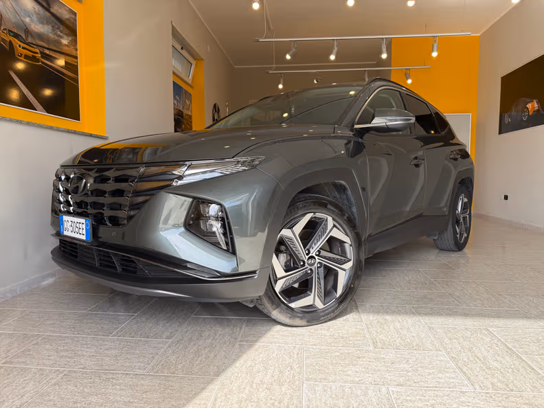 Hyundai Tucson - 2