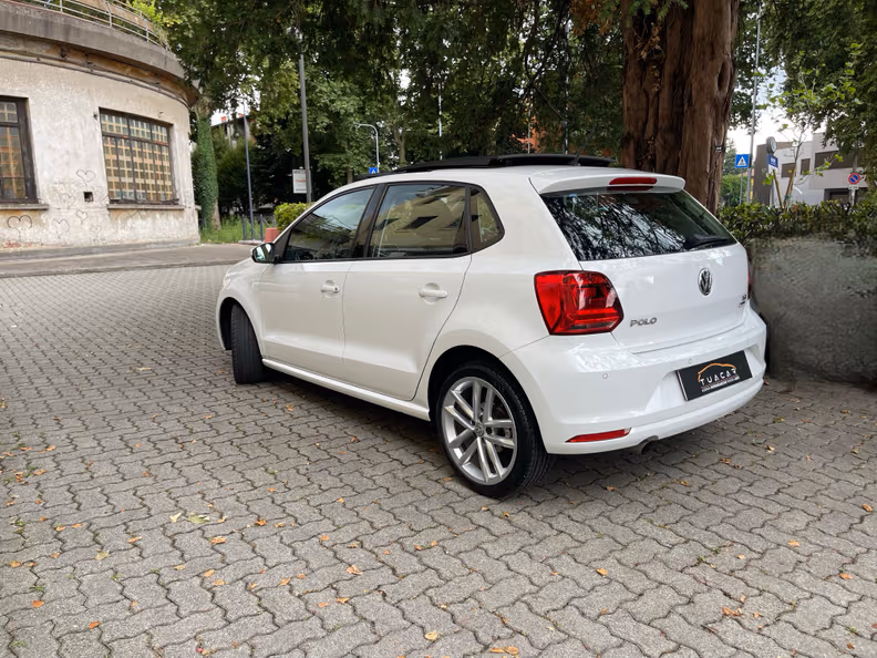 Volkswagen Polo - 7