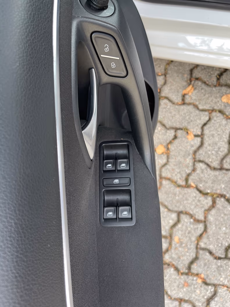 Volkswagen Polo - 38