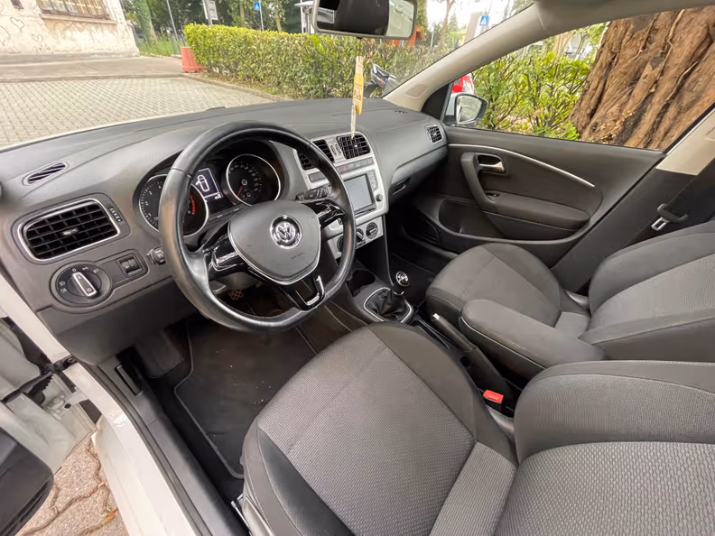 Volkswagen Polo - 24