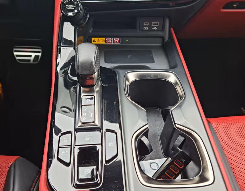 Lexus NX-Series - 32