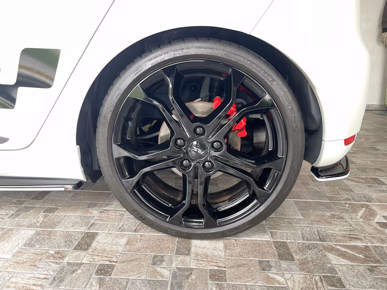 Renault Clio - 8