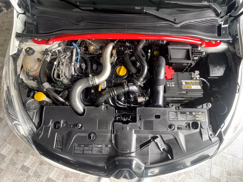 Renault Clio - 11