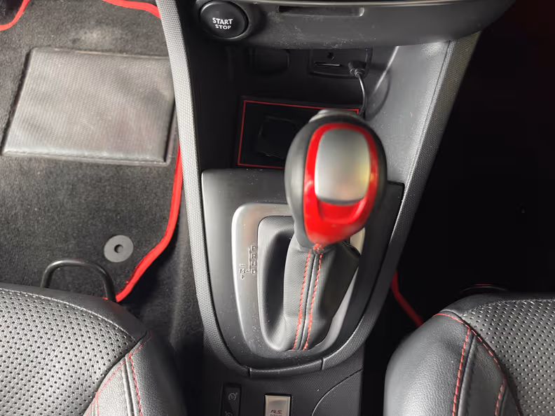 Renault Clio - 16
