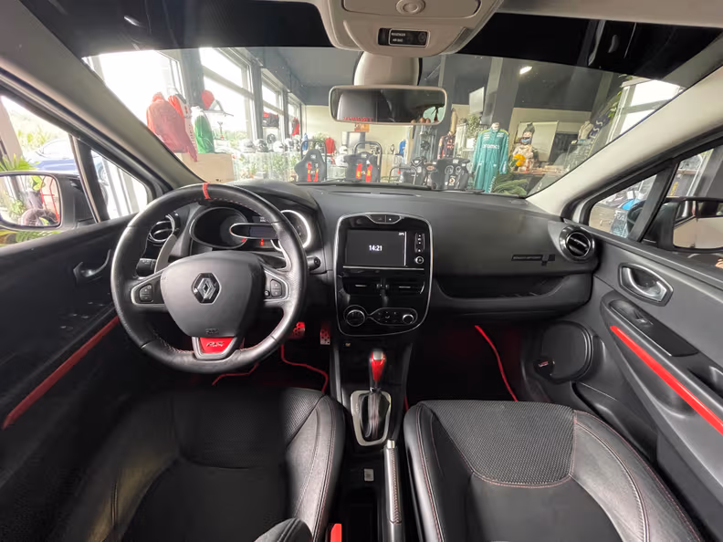 Renault Clio - 13