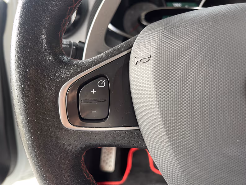 Renault Clio - 20