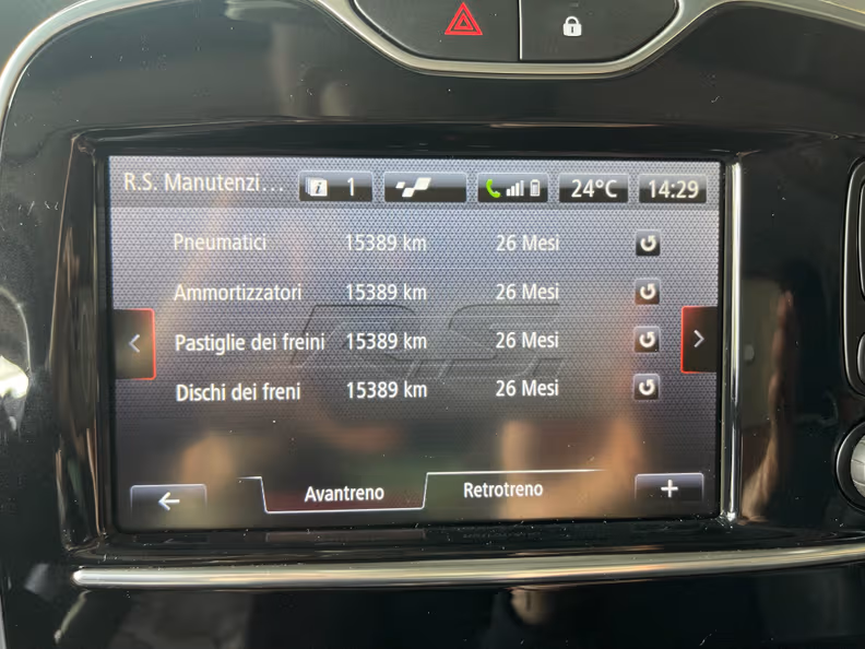 Renault Clio - 32