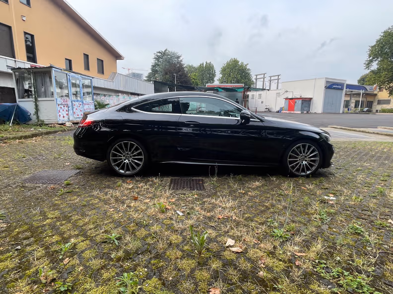 Mercedes-Benz C-Class - 4
