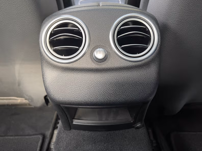 Mercedes-Benz C-Class - 27