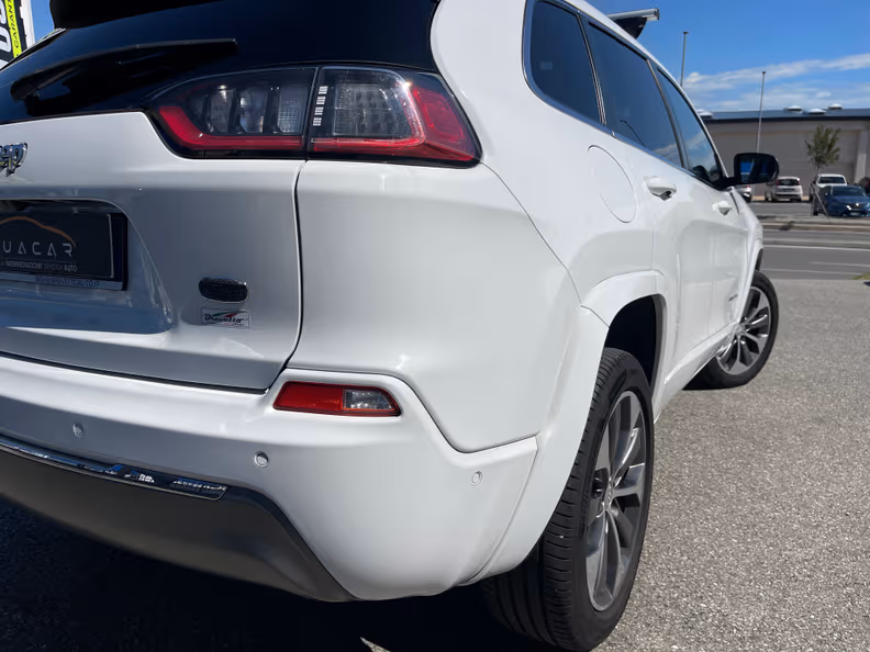 Jeep Cherokee - 43