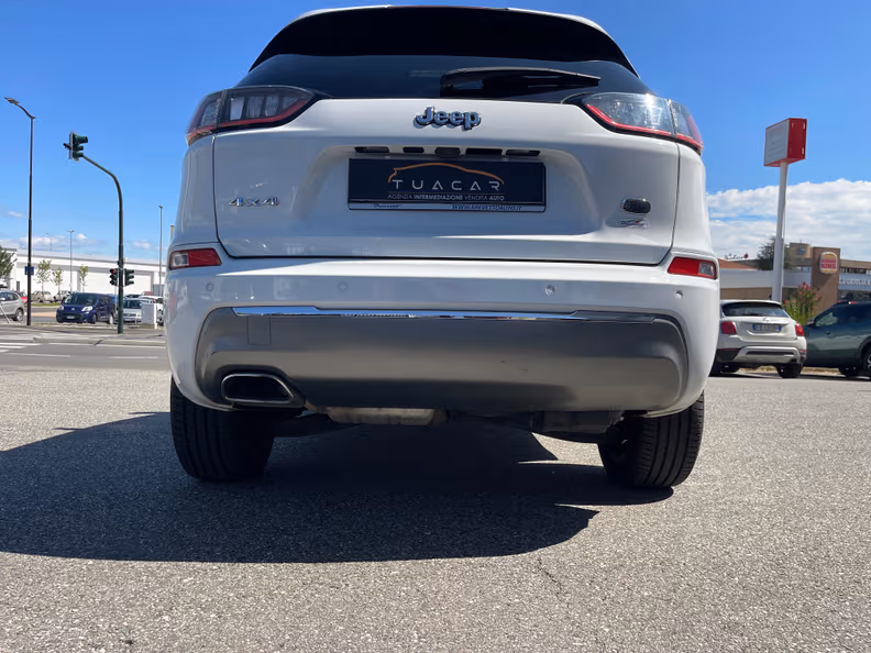 Jeep Cherokee - 50