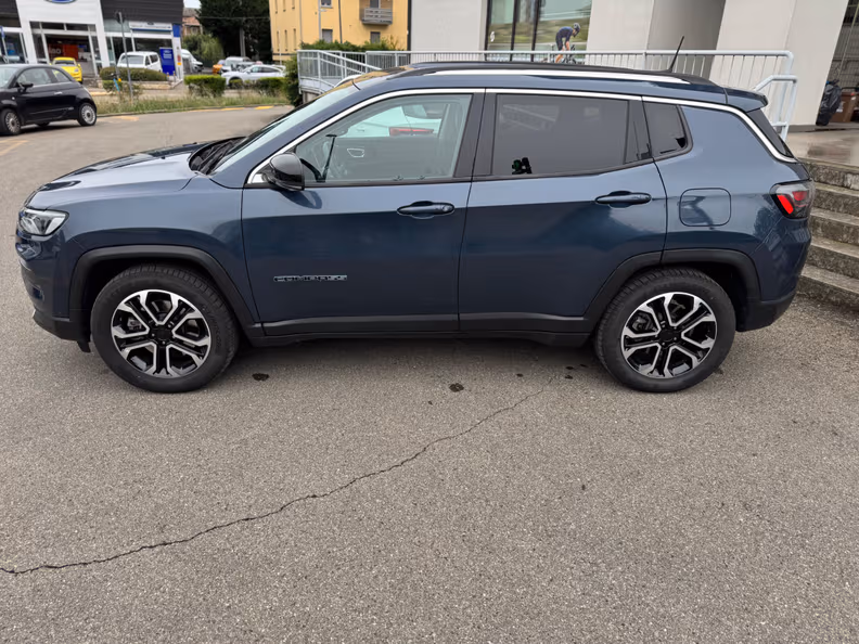 Jeep Compass - 2