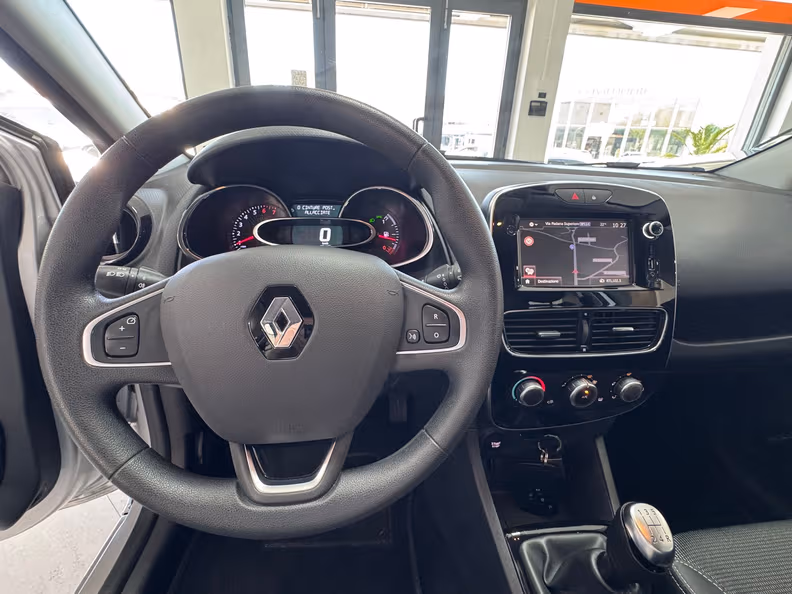 Renault Clio - 7