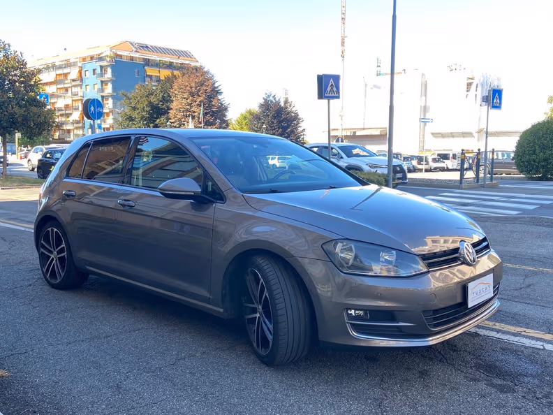 Volkswagen Golf - 3