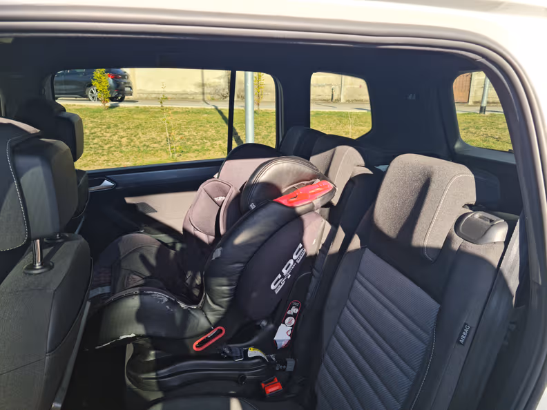Volkswagen Touran - 42