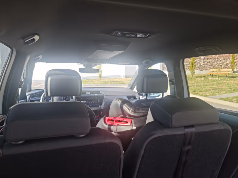 Volkswagen Touran - 24