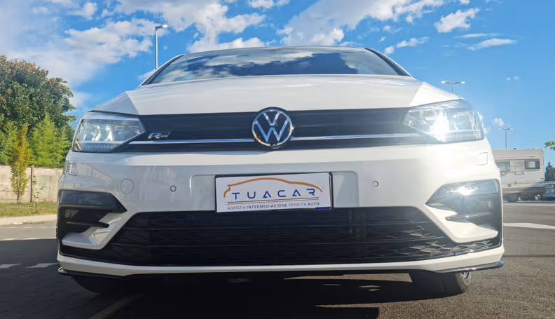 Volkswagen Touran - 16
