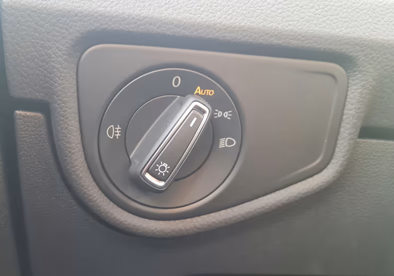 Volkswagen Touran - 28