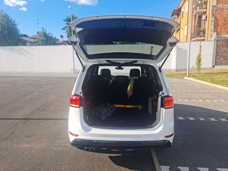 Volkswagen Touran - 20