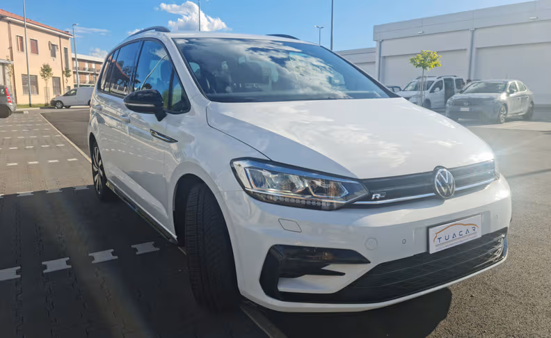 Volkswagen Touran - 4