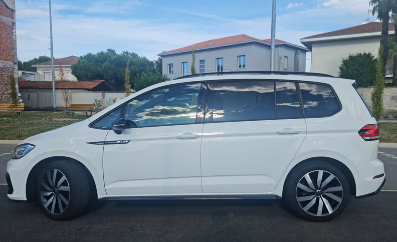 Volkswagen Touran - 9