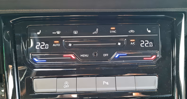 Volkswagen Touran - 31
