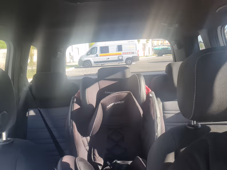 Volkswagen Touran - 52