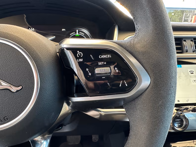 Jaguar I-Pace - 24